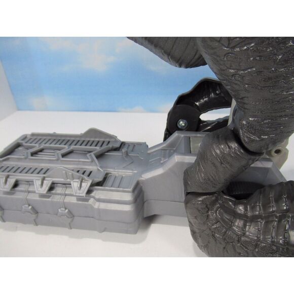 Imaginext Jurassic World 2 Walking Indoraptor Figure Dinosaur Only Motorized B2 - Picture 6 of 9